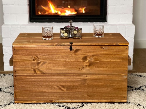 Truhe couchtisch holz massiv - couchtisch,